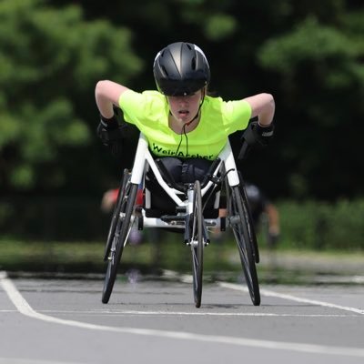 T54 Wheelchair racer. @Weir_Archer . England Athletics Paralympic Pathway. Loving life. Account run by mum.