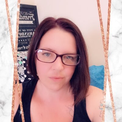 #reader #reviewer #pretendwriter #f1 #motogp #rugbyfan #boxingfan #tattoolover #randomtweeter #mumof3 #mmalover #carer