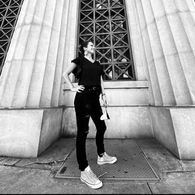 Caro5001's profile picture. Mamá de 4, Médico Internista ( U. de Los Andes, U. de Valparaíso ) Amo el mar. Tutora letra libre 2021. Autora.