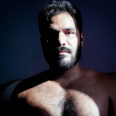 Sagitariano, divertido, de sangue cearense e marajoara,  aventureiro,YouTuber, criador 18+ para Onlyfans e o que ocorrer. Propostas de parcerias na dm.