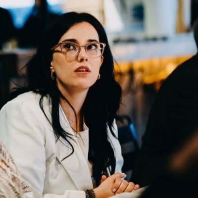 Casada con Marquitos | | Dra. en Medicina l IPG Salud Ocupacional I l Licenciada en Enfermería l l Instructora en RCP I