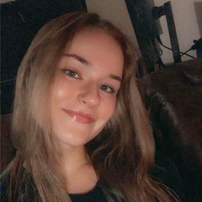 ⊙ Taurus • ☾ Leo • ↑ Scorpio || 23 || She/Her