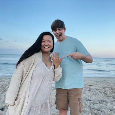 Christian, 8th Grade Math Teacher, Smash TO, Survivor enthusiast | Southwest Virginia | 📋 @lynchburgsmash | 🎥@FastfallP | 💍 @rachwardd | NC➡️VA