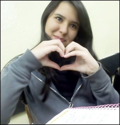 -Vem pro meu MundooO ...  
http://t.co/YclwotNATG