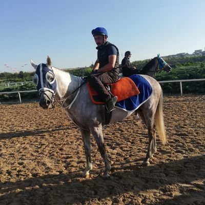 Hayat zaten bi yariş
Özbelge antrenörü
Royal Blue Stud🐎🐎