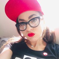 Jen Razavi ❤️🖤 (@jen__pop) 's Twitter Profile