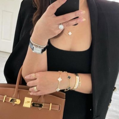 Professional jewelry factory. Genuine 18k gold, GIA Certified diamonds and factory direct selling price!Whatsapp8618959710101