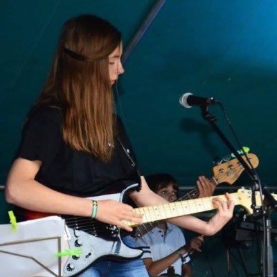 ★ Guitar ★ Art ★ UGent: Engineer: architecture ★ Photography ★ Top Vakantie_vzw ★ ★★★ Whatever you do, do it well. ★★★★