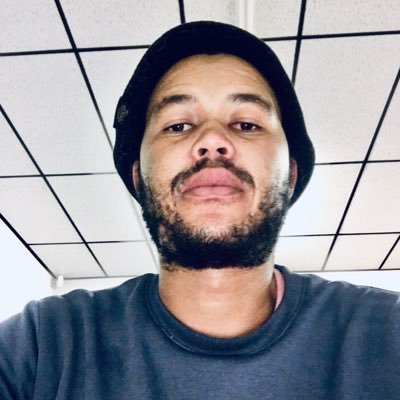 TheJohnnie1's profile picture. 