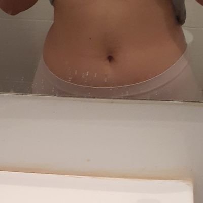 kanjanaponwanmo's profile picture. just right