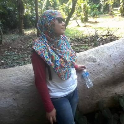 UllielWulan's profile picture. senyuman