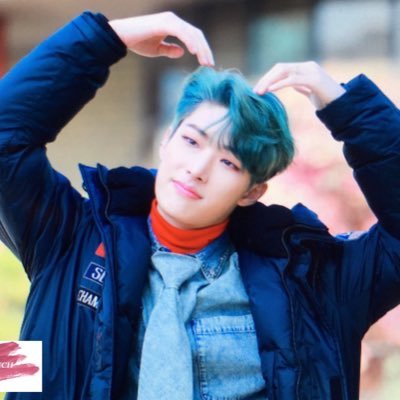 they/them/she/her || 17 || multi stan || ateez ult || bilingual