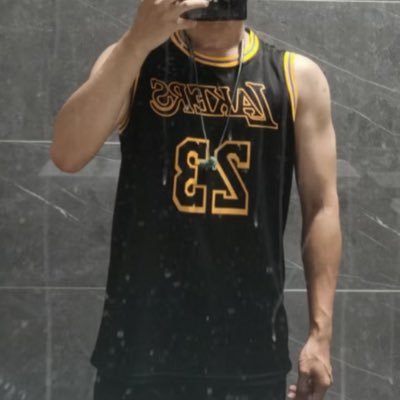 bEBPcpQMlap4po5's profile picture. 上来看看而已……