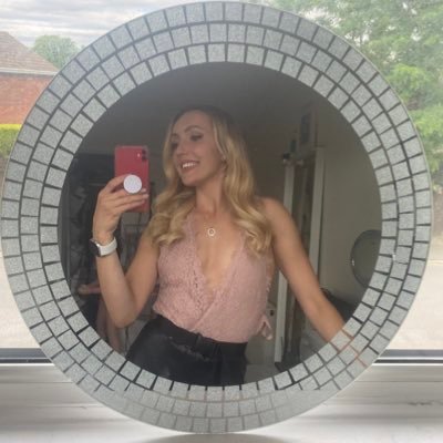 Corinne_Bottley's profile picture. Hakuna Matata ✌️✌