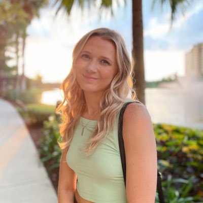 LindseyLehman3's profile picture. 