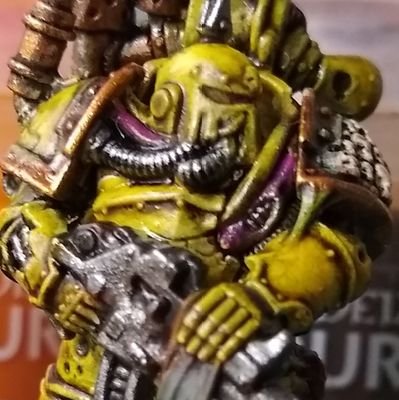 Hobbyist and miniatures painter just trying to improve bit by bit