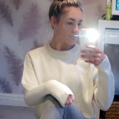 amber90069890's profile picture. 16 converting to Islam