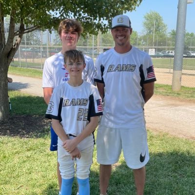 Arborist, Dad of 2 boys, Hawkeyes, Cubs, Bears, Bulls