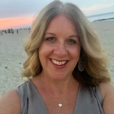 Mom of 2, wife, friend, and 6th grade teacher at George Fischer Middle School.