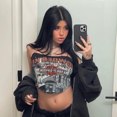 marbarrettt's profile picture. 