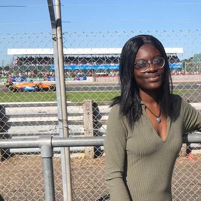 Just calm down, the best is here. Where is the next race? 🏎️ Beijinhos pra você😘
Insta: @xsilversamx 🇨🇩🇦🇴🇫🇷🇬🇧