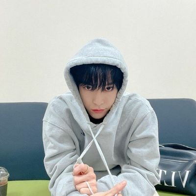 Dodoc0re1's profile picture. .