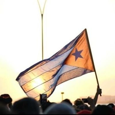 Los jóvenes apoyamos la patria en la que nacimos, en la q estamos viviendo, vamos a defender nuestra tierra ahora y siempre
VIVA CUBA LIBRE!!!