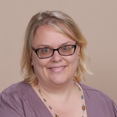 Digital dev fanatic, esp. digital inclusion & data ethics, women in tech. This is me professional-like. For snark & activism, follow to @eileenleft5 She/her