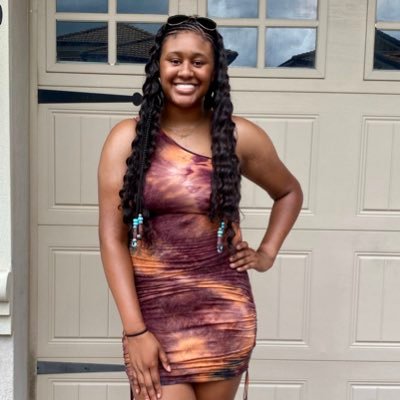 Taylor79929888's profile picture. USCU ‘25 💚