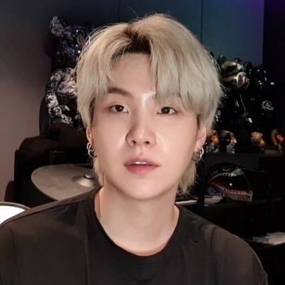 #슈가: if accomplishing gives happiness to you, then you may live passionately but if you feel happiness from the gentle things, you don’t have to