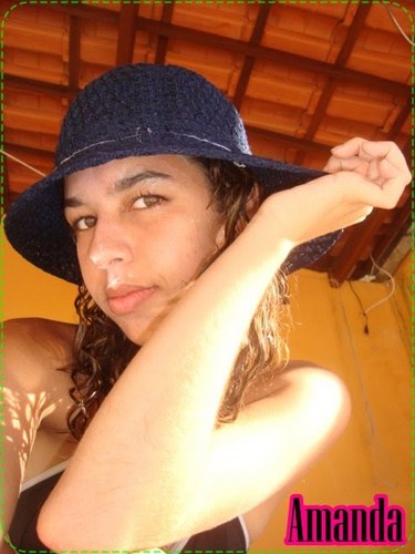 Uma pessoa mais q vencedora e q nunk desiste do q realmente qr...e sempre acredita em DEUS..Uma pessoa q guarda muito amor no coração e despensa odio.!