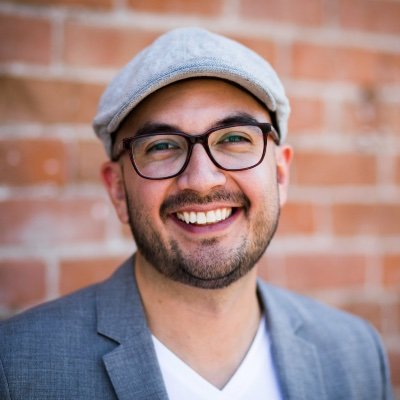 Designer | Illustrator | Instructor | UX/UI Designer @StateFarm | Dribbble https://t.co/U0EJSjNLlR | Instagram https://t.co/QKdANukbK0