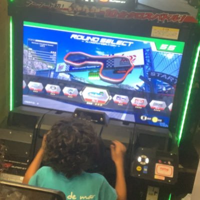 Almacén de repuestos Arcade, muebles Arcade, repuestos CRT, futbolines, billares, air hockey, Candys y mucho mas. @DealerArcade