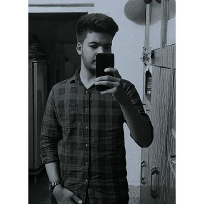 ky_yaar_gaurav's profile picture. Will be posting thoughts, memes, regular fuckwits and sarcasm -)