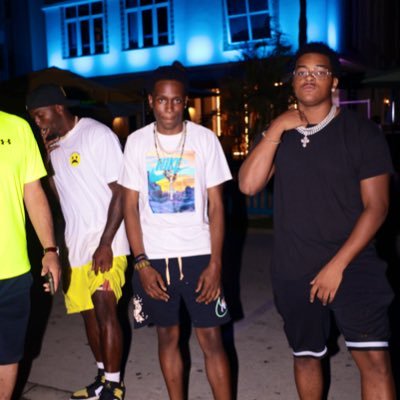 GoKiDds lil Youngan xDrippy go check out our newest videos in the link in description 🛬🛫✈️💺🛩🚀🛸TAKEOUUUFF ‼️HMH ENT (