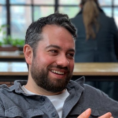 Senior Product Designer @siemenssoftware
Works across Graphic Design, UX and Systems Thinking.
Writing at https://t.co/7ihIqTOOni