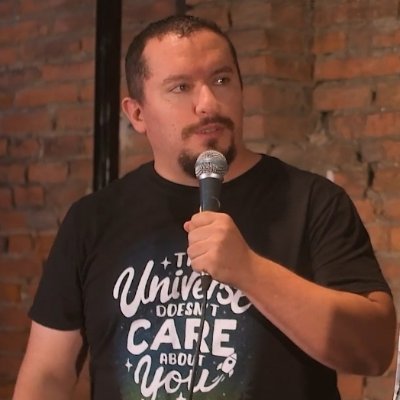 Comediante de aquí, de allá, de cualquier parte.
Stand up comedy biengravesiempre.
Una vez recibí una carta.