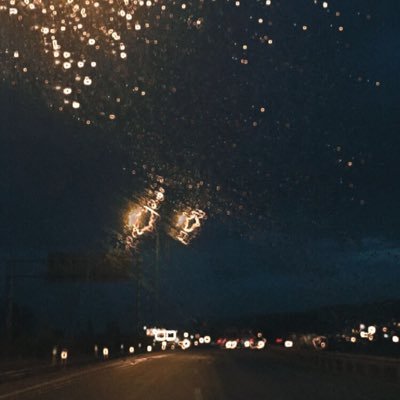 magnetasy's profile picture. Çalışmak isteyip çalışamayanların, sınava az kalanların, projesi yetişmeyenlerin yardımına koşuyorum ✏️📚 #togetherstronger #studybuddy #yks #yds #kpss