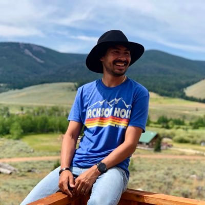 Sustainability @Meta (ex-@Amazon), sports geek, @Suns/@UArizona/@AzCardinals pragmatic fan, @Rivian enthusiast, and bolo tie connoisseur. Tweets are my own 🏜🏔