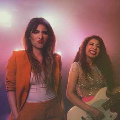 ⚡Sisters making sonidos⚡La Marea 💙🌊 out NOW on all digital platforms vía @artsandcraftsmx 💕
FB: lolaamusic //
Insta: lolaamusic //
Tiktok: lolaa_music