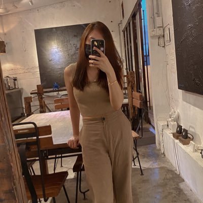 gelaiqnones's profile picture. 