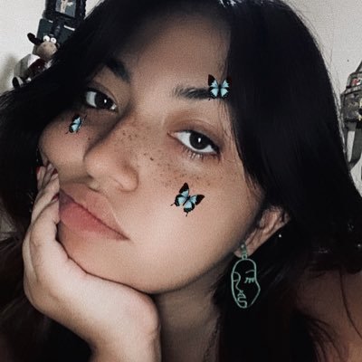 An aspiring artist like most and I’m here to show off my art, TikToks, and more! I think I know what I’m doing.