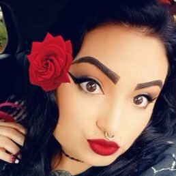 tsteel305's profile picture. Alternative chick for life