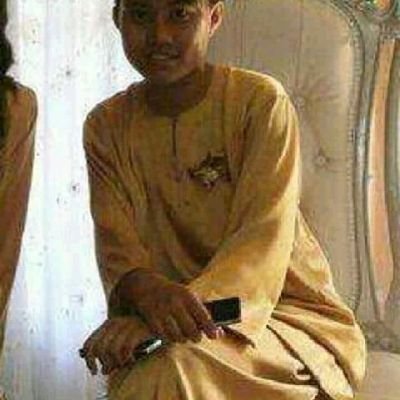 Nikol Aniston onlayn jinsiy aloqa Yosh gozallik erkakni sikadi