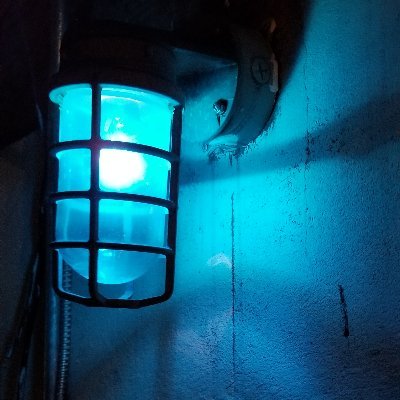 ROOM 623 is a speakeasy offering live Jazz from around the world...and around the corner! 
FULL CALENDAR:  https://t.co/o3Cr1H0IUg   #lookforthebluelight