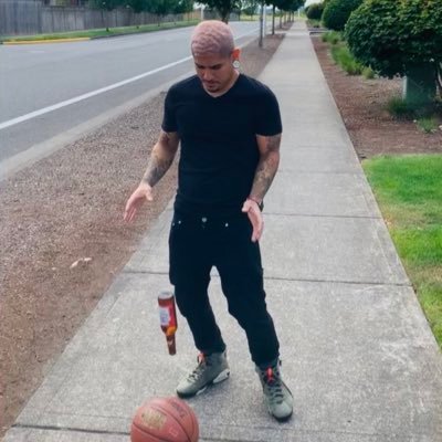 ozzygudino's profile picture. 