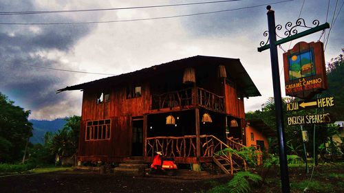 ExploreMindo's profile picture. 