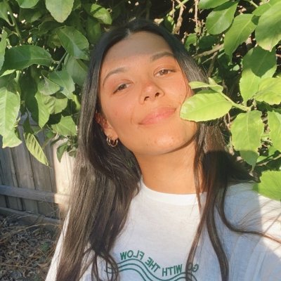 taylorvan16's profile picture. ~Going with the flow~