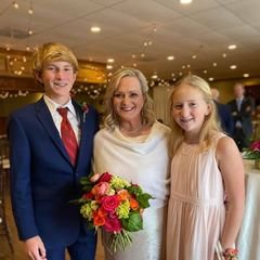 Public Relations Bureau Manager at the Mississippi Development Authority. Ecstatic wife to John. Even more ecstatic dog mom to Millie Moo, our rescue Lab.