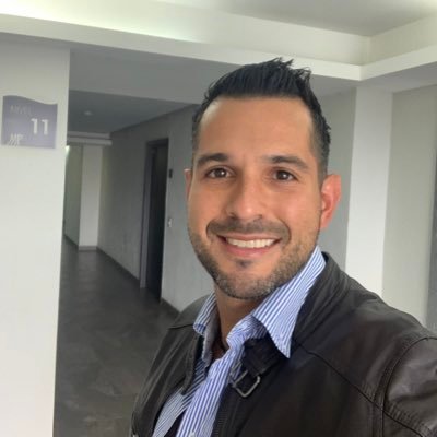 panchocastilloo's profile picture. Médico Cirujano. Medicina Estética. Maestro en Administración y Políticas Públicas. Tapachulteco de nacimiento y Chiapaneco de hueso colorado.